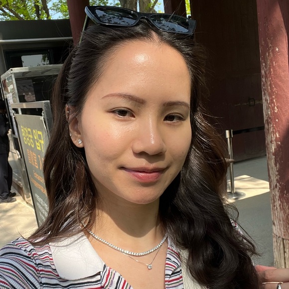 Meet your Posher, Sophia - Picture 1 of 1